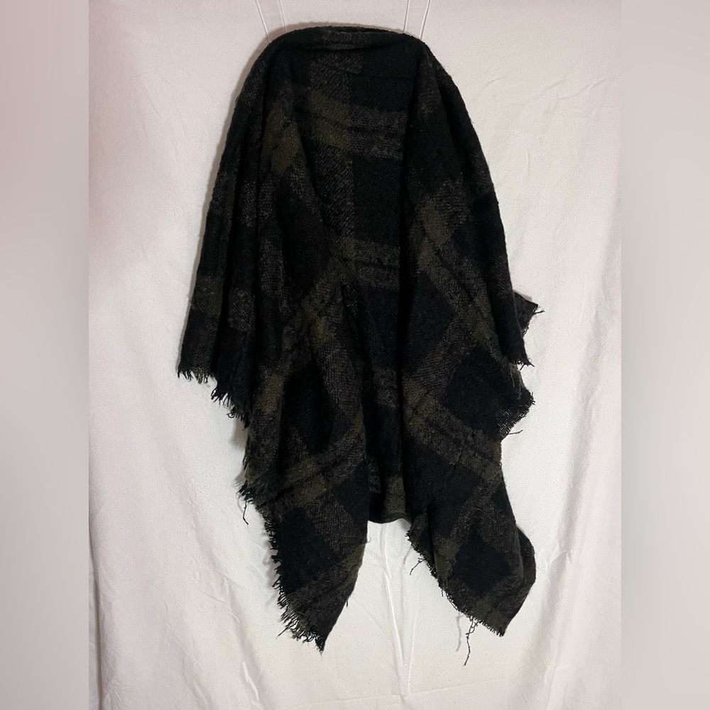 Black and Green Plaid Scarf